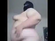 Busty BBW shaking chubby body like nobody''s watching