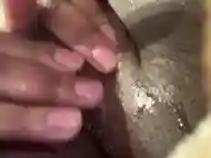 Clit Rubbing until I Squirt For You