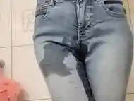 Desperately pissing my jeans