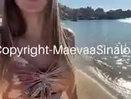Maevaa Sinaloa - il me baise sans capote aux Ã®les Lavezzi en Corse devant des voyeurs - Creampie
