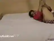 Mature Indian Masturbates and Squirts In Bed