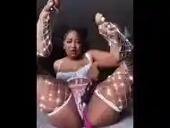 The pearls made me cum Hot ebony squirts in her tights and panties