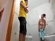 AMATEUR BBW STEPMOTHER FUCKED BY STEPSON IN THE BATHROOM