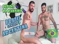 Brasileiro Fode Argentino na C&acirc_mera Amador para ganhar o Jogo - Sua gozada na Boca - Com Alex Barcelona &amp_ Cassiofarias