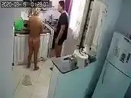 Caiu na net !!! Briga na cozinha !!! Rolou uma D.R.