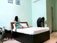 Indian Bhabhi Mona Teasing Young Room Service Boy