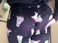 Wedgie Stuck Up Pawg Mom&rsquo_s Bouncing Ass