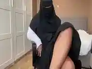 Arab girl in hijab masturbates wet pussy