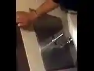 Arequipa mall aventura sexo en el ba&ntilde_o filmado por gazu