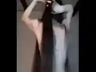 Bailando despacito desnuda, muy puta