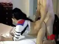 EN PERRITO SE LA CLAVAN TODA