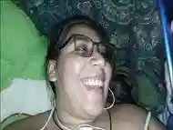 Esposa latina se masturba viendo porno y me la cojo duro y llenarla de semen