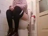 Great piss and farts in the bathroom of a friend 4K