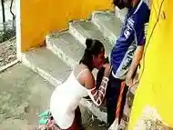 Minha Namorada Chupando a Rola de um Desconhecido na Rua