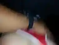 Morena sentando no carro em publico, morena safada, rapidinha, gostosa