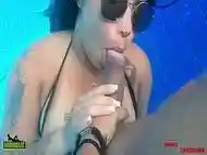 O melhor boquete submerso no dotado Ed j.