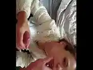 Sucking cock for a facial