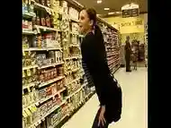 Teen flashes ass and pussy at the grocery store