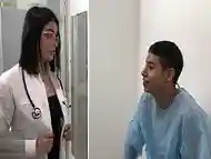 doctora sexy se folla a su paciente con polla gigante - culos grandes