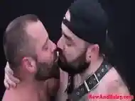 Bareback loving gays enjoy group sex