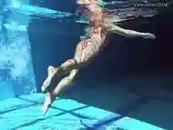 Mary Kalisy super sexy underwatershow