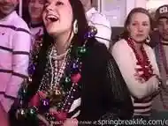 Nackte Amateur Titten beim Mari Gras